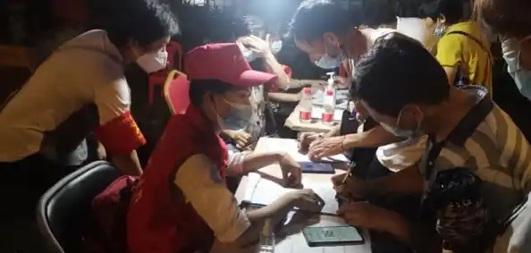 新闻1+1丨广州疫情源头在哪？多轮核酸检测为何仍有阳性？专家这么说,广州荔湾区全员核酸检测