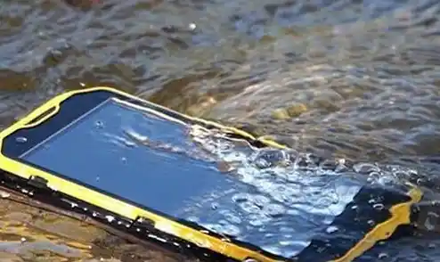 手机掉水里的急救方法/手机进水急救方法 手机掉水里的急救方法/手机进水急救方法
